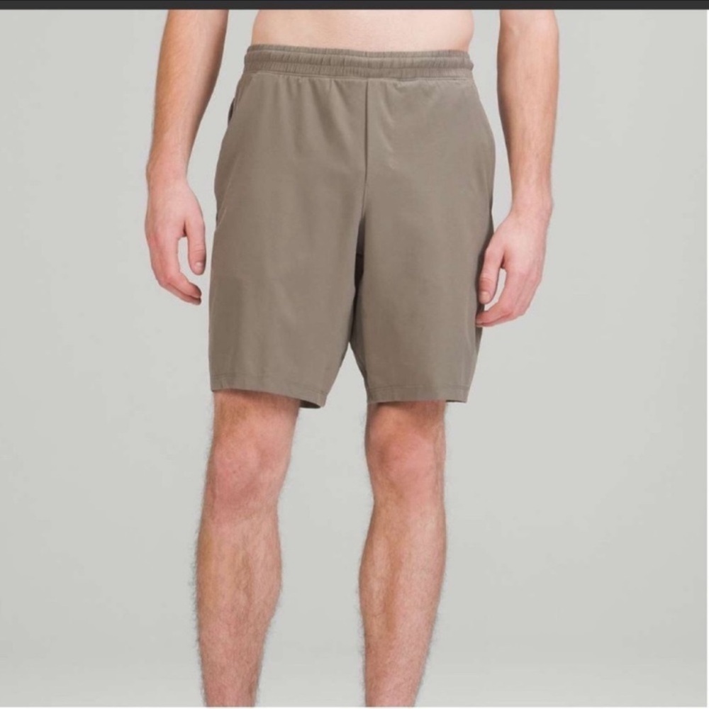 Lululemon Pace Breaker Shorts 9” Lined Men’s Small Athletic Gym Running EUC
